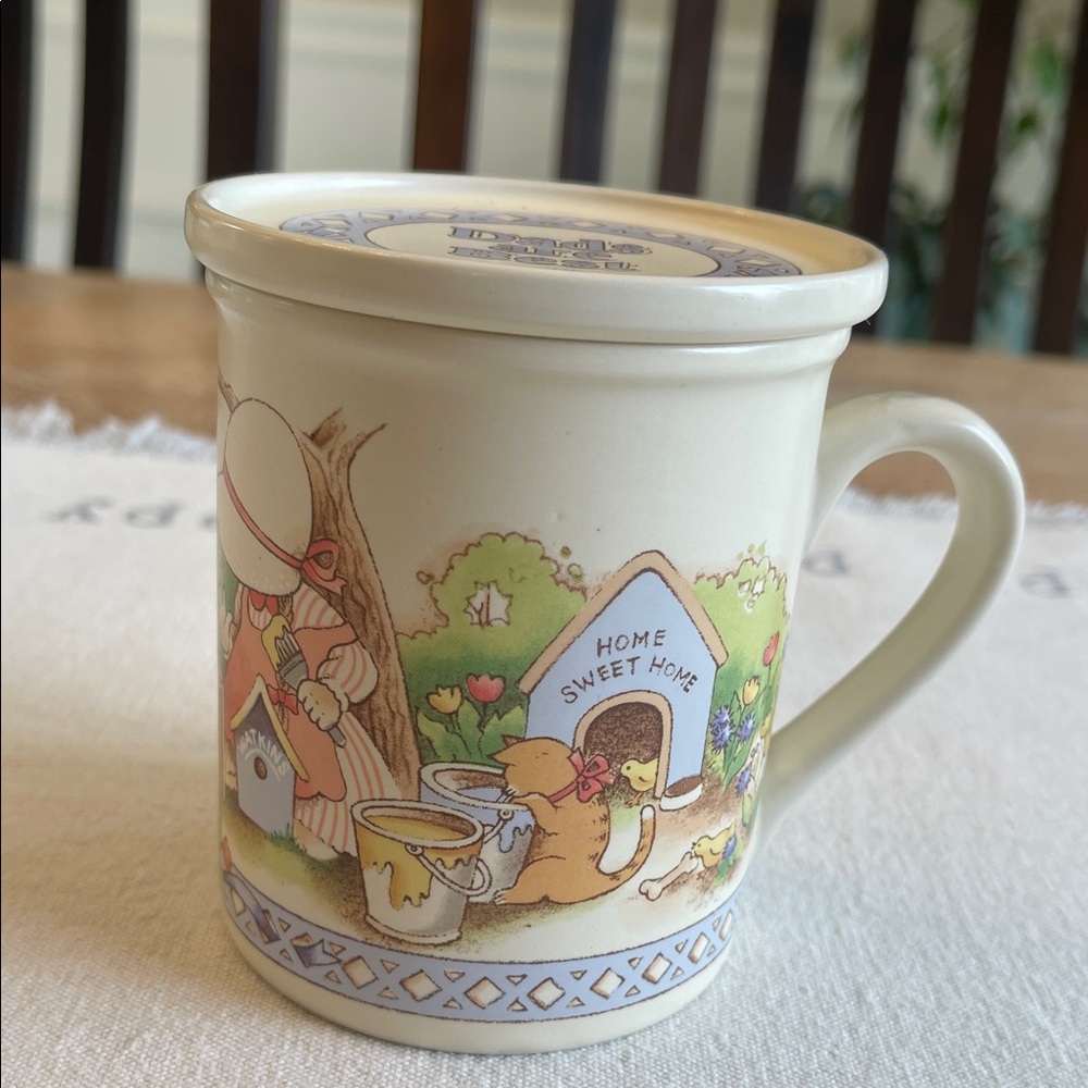 Country Kids /Dads Are Best Cream and Pastel Floral Mug with Lid